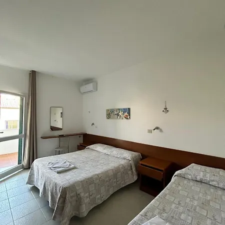 Alex Bed & Breakfast 4*